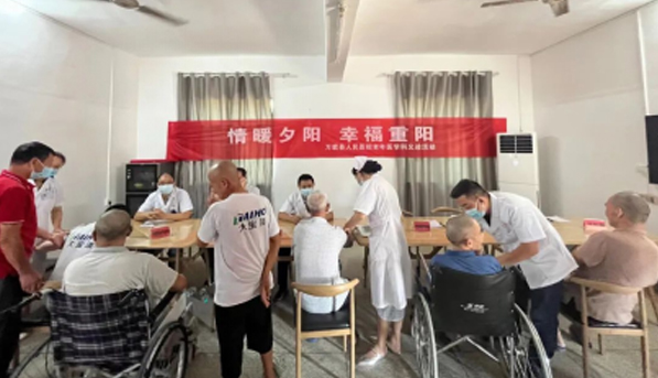 情暖夕陽 幸福重陽丨萬載縣人民醫(yī)院老年醫(yī)學(xué)科義診活動