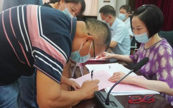 【工作動(dòng)態(tài)】萬(wàn)載縣人民醫(yī)院召開新冠肺炎疫情防控專題會(huì)議