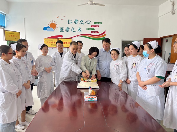 仁心仁術(shù)，不負(fù)“鉛”華|祝賀我院介入手術(shù)室成立兩周年